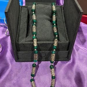 From Morocco, green precious stone necklace